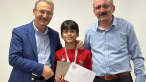 Minik şampiyon için onur programı – Birlik Haber Ajansı