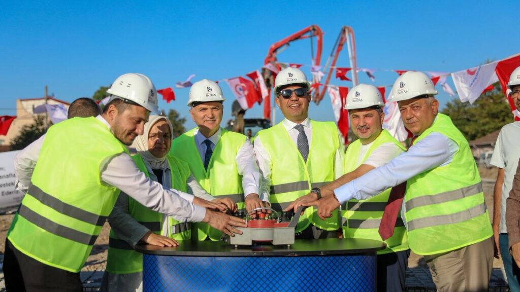 Düzce Tuhafiyeciler Pazaryeri’nin temeli atıldı – Birlik Haber Ajansı