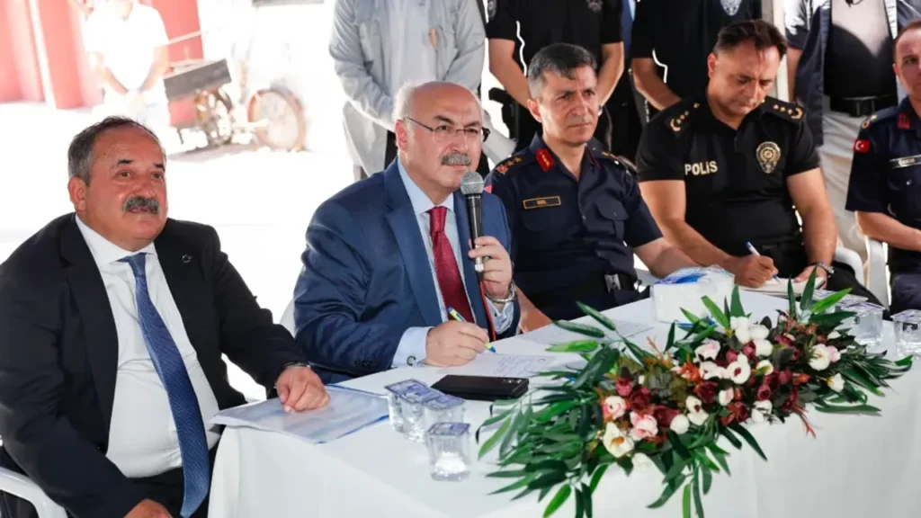 Vali Köşger, Dağlıoğlu Mahallesi’nde vatandaşlarla buluştu – Birlik Haber Ajansı