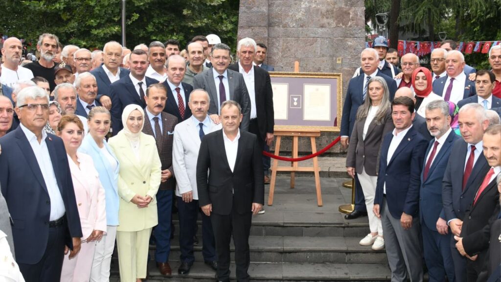 Trabzon Büyükşehir Belediye Başkanı Genç: İstiklal Madalyamız, şehrimizin onur nişanesidir – Birlik Haber Ajansı