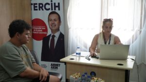 Ahmet Akın tercih sürecinde gençlerin yanında – Birlik Haber Ajansı