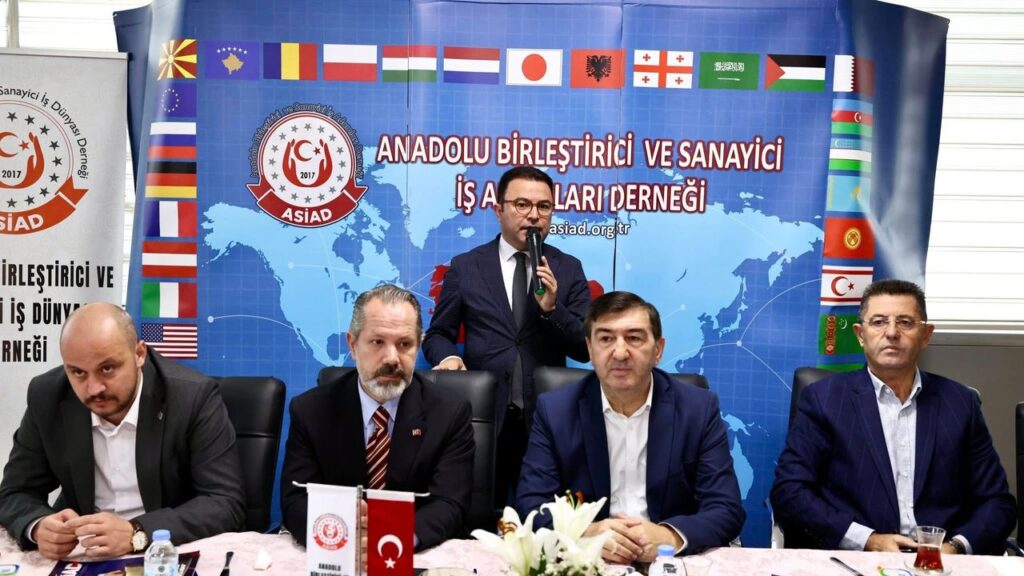 ASİAD Ekonomi Sohbetlerine Yoğun İlgi: İslam Memiş’ten “Büyük Resetleme” Uyarısı – Birlik Haber Ajansı