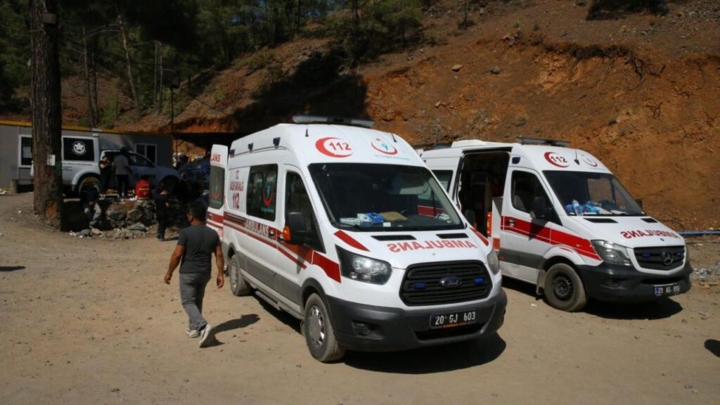 Denizli’de maden ocağında göçük: 2 işçiyi kurtarma çalışmaları sürüyor – Birlik Haber Ajansı