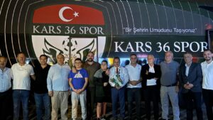 Kars36 Spor’a yeni takım otobüsü – Birlik Haber Ajansı