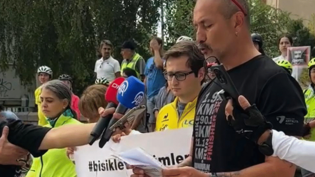 Ankara’da bisikletçilerden “Artık Yeter” çığlığı – Birlik Haber Ajansı