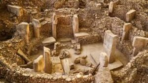 Göbeklitepe’de adak olarak yerleştirilmiş insan heykeli bulundu – Birlik Haber Ajansı