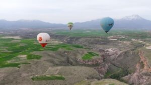 Gökyüzünde görsel şölen: Aksaray Ihlara balon gösterisi başlıyor – Birlik Haber Ajansı