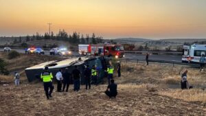 Suruç’ta kaza: Yolcu otobüsü yan yattı – Birlik Haber Ajansı