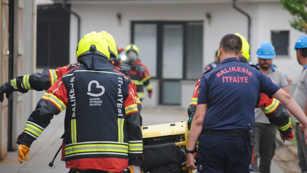 Büyükşehir İtfaiyesi 3 ayda 3 bin 943 olaya müdahale etti – Birlik Haber Ajansı