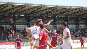 Düzcespor, ligde fırtına gibi esiyor