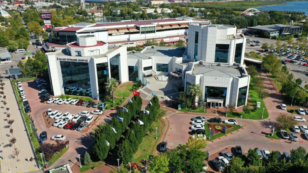 Kocaeli Büyükşehir’den dev eğitim desteği: 16 bin haneye, toplam 48 milyon TL – Birlik Haber Ajansı