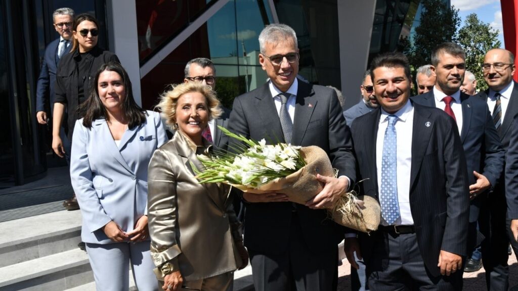Sağlık Bakanı Memişoğlu, Polifarma Ar-Ge Merkezi’nin açılışına katıldı – Birlik Haber Ajansı