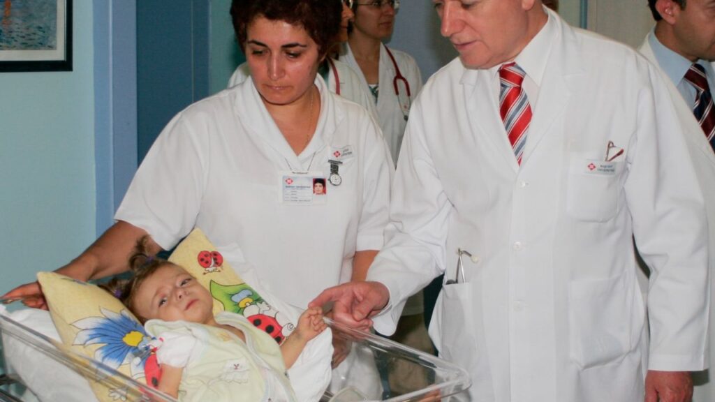 Karaciğer nakliyle hayata tutundu, şimdi Tıp Fakültesi öğrencisi – Birlik Haber Ajansı