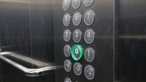 Ankara’da yük asansöründen düşen 2 işçi hayatını kaybetti – Birlik Haber Ajansı