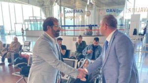 Kars Valisi Ziya Polat, Harakani Havalimanı’nda incelemelerde bulundu – Birlik Haber Ajansı