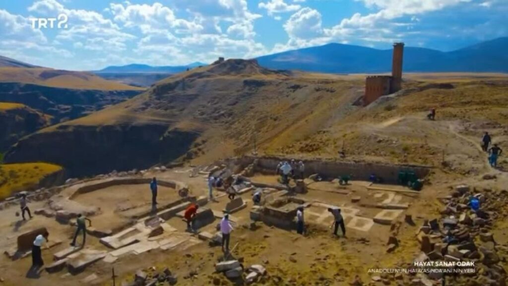 Anadolu’nun hafızasında Ani’nin yeri: İlk Türk-İslam mezarlığı gün yüzüne çıkıyor – Birlik Haber Ajansı