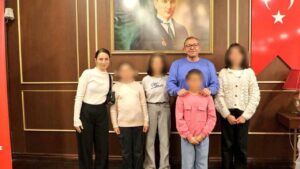 Kars Valisi Ziya Polat, Dünya Kız Çocukları Günü’nde kız çocuklarıyla buluştu – Birlik Haber Ajansı