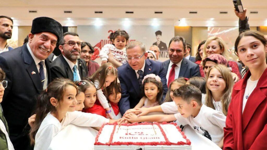 Kars’ta 29 Ekim Cumhuriyet Bayramı resepsiyonu düzenlendi – Birlik Haber Ajansı