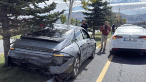 Anahtar Parti konvoyu Erzurum’da kaza yaptı