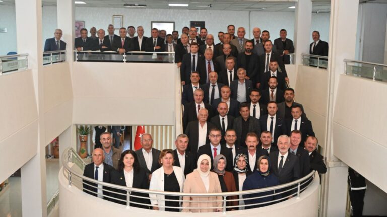 Kirazlıdere cam seyir terası, meme kanseri farkındalığına renk kattı – Birlik Haber Ajansı