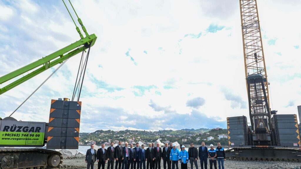 Bakan Uraloğlu, İyidere Lojistik Limanı’nı yerinde inceledi – Birlik Haber Ajansı