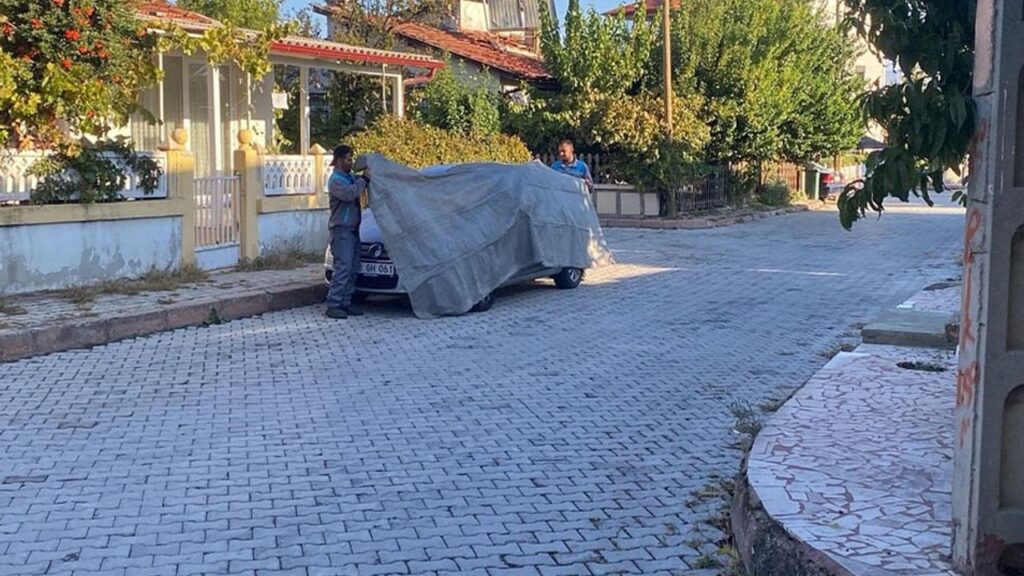 Temizlik çalışmalarında araçlara brandalı önlem – Birlik Haber Ajansı