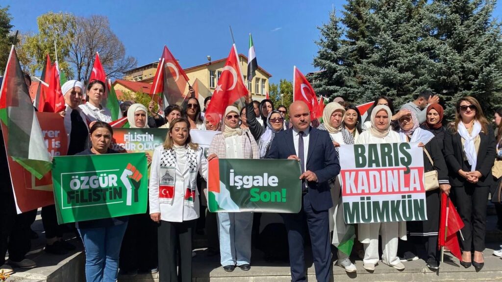 “Gazze için sessiz çığlık” etkinliği Kars’ta da eş zamanlı gerçekleştirildi – Birlik Haber Ajansı