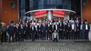 Trabzon Büyükşehir Belediye Başkanı Genç, mahalle muhtarıyla buluştu – Birlik Haber Ajansı