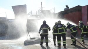 Geleceğin itfaiyecilerine Ordu itfaiyesi eğitim veriyor – Birlik Haber Ajansı