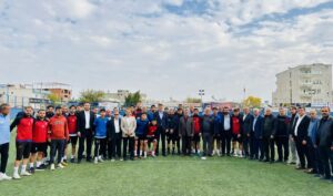 Vekil Şan’dan Kahta 02 Spor’a ziyaret