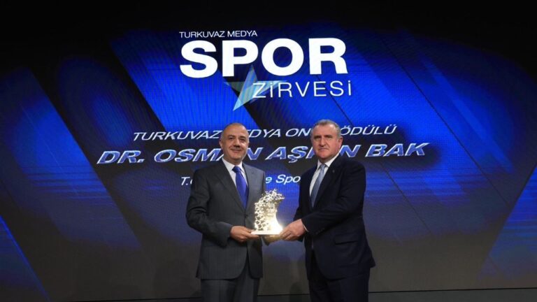Osman Aşkın BAK’a Spor Hizmet Onur Ödülü – Birlik Haber Ajansı