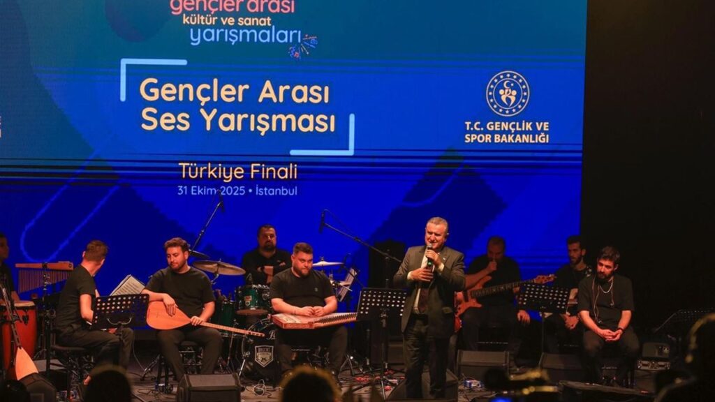 Bakan Bak Gençler Ses Yarışmasında Şarkı Söyledi – Birlik Haber Ajansı