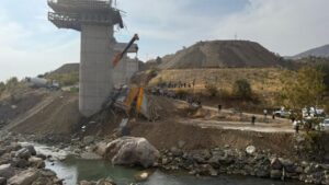 Diyarbakır’da köprü inşaatında facia: 3 işçi hayatını kaybetti, 2 yaralı – Birlik Haber Ajansı