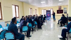 Jandarma, muhtarları siber suçlara karşı bilgilendirdi – Birlik Haber Ajansı