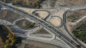 Sabancı-Ankara Bulvarı Kavşağı yonca tipi düzenlemeyle yeniden hizmete açıldı – Birlik Haber Ajansı