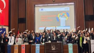 Gençler Keçiören’de meclis koltuğuna oturdu: “Karar Masasında Gençlik” yoğun ilgi gördü – Birlik Haber Ajansı