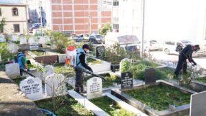 Giresun Belediyesi Mezarlıklar Müdürlüğü tarafından genel temizlik yapıldı – Birlik Haber Ajansı