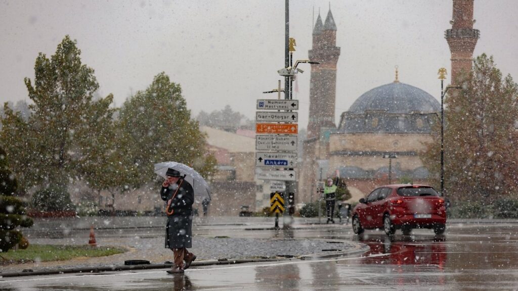 Hafta sonu yurt genelinde yağış etkisini artıracak: 27 ile “sarı” uyarı – Birlik Haber Ajansı