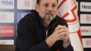 Erol Bulut: “Antrenman bilgilerini biri rakiplerimize sızdırıyor” – Birlik Haber Ajansı