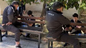 Uyurken bacağını banka sıkıştırdı, itfaiye kurtardı – Birlik Haber Ajansı