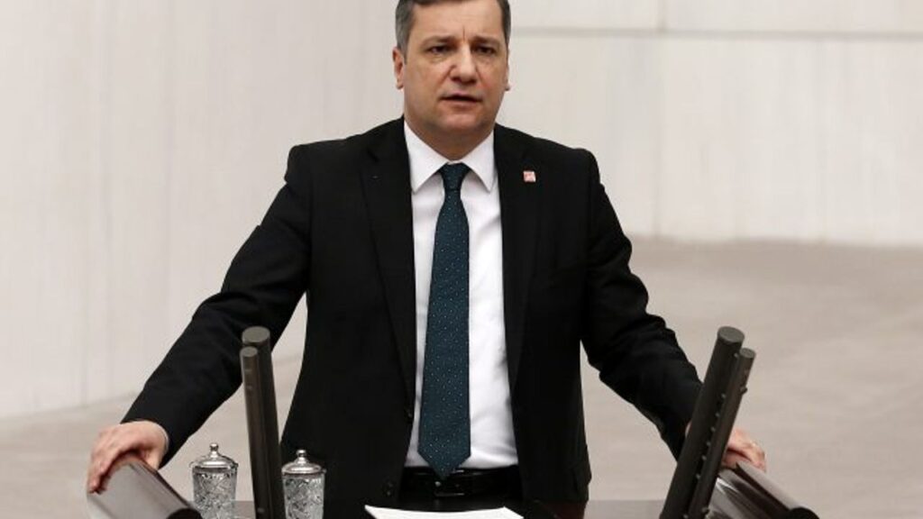 CHP’li Özgür Ceylan’dan çarpıcı iddia: 130 bin mülteci askerlik listesine alındı – Birlik Haber Ajansı