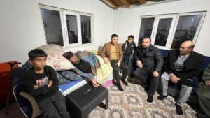 “Hayırlı Günler Komşum, Derdin Derdimizdir” projesi kapsamında Çiçek teyzeye yardım eli uzatıldı – Birlik Haber Ajansı