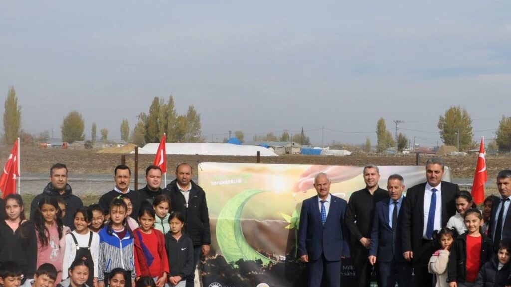 Akyaka’da 11 Kasım Milli Ağaçlandırma Günü’nde geleceğe nefes oldular – Birlik Haber Ajansı