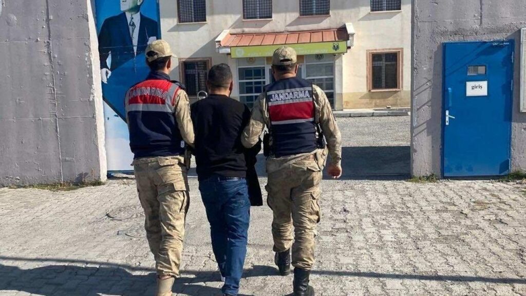 Kars’ta hakkında 4 yıl 2 ay hapis cezası bulunan şahıs yakalandı – Birlik Haber Ajansı