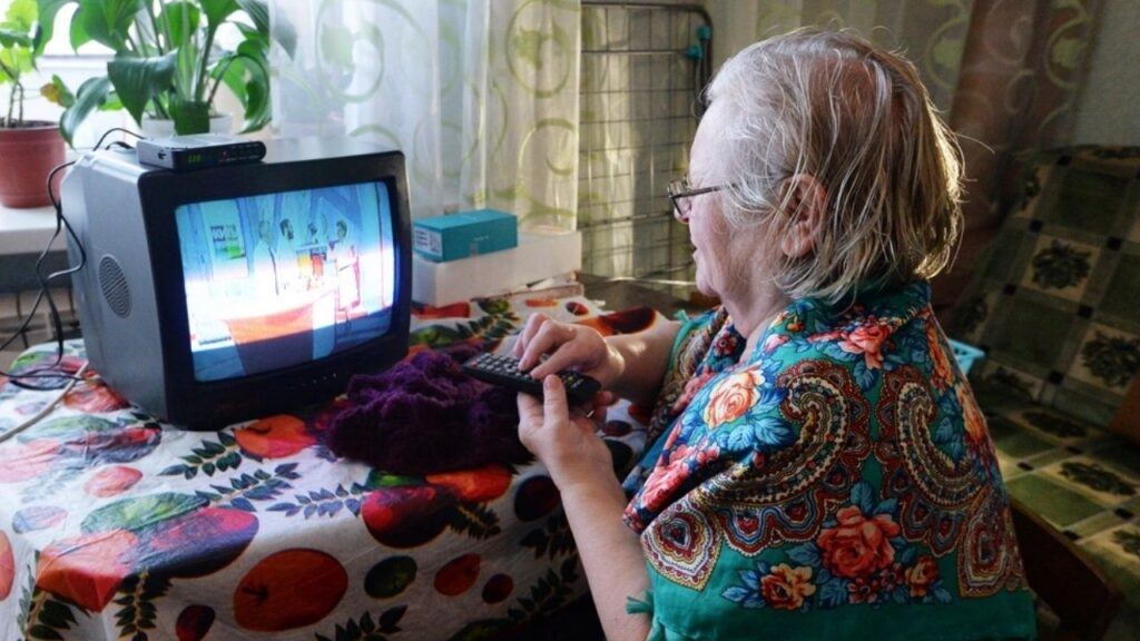 RTÜK araştırması: Yaşlılar günde 5 saatten fazla televizyon izliyor – Birlik Haber Ajansı