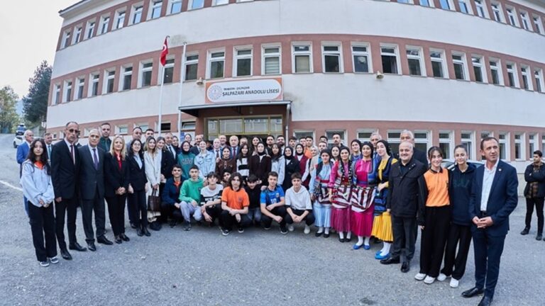 Beş bin kitaplı Şalpazarı Anadolu Lisesi kütüphanesinin açılışı yapıldı – Birlik Haber Ajansı