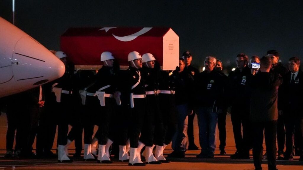 Şehit pilot Hasan Bahar’ın naaşı İstanbul’a getirildi – Birlik Haber Ajansı