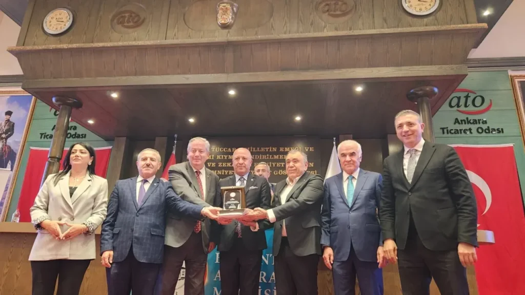 Başkent Ankara Meclisi Genel Kurulu’nda üstün hizmet ve başarı ödülleri verildi – Birlik Haber Ajansı