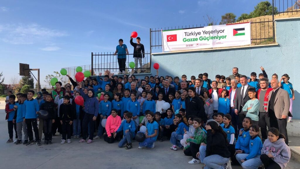 Aydın’da öğrenciler fidanlarla geleceğe nefes oldu – Birlik Haber Ajansı
