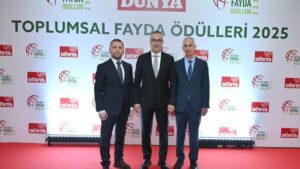 Çayeli Bakır’ın ‘Arıcılığı Geliştirme Projesi’ne, toplumsal fayda ödülü – Birlik Haber Ajansı